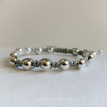 Load image into Gallery viewer, Gray friendship bracelet
